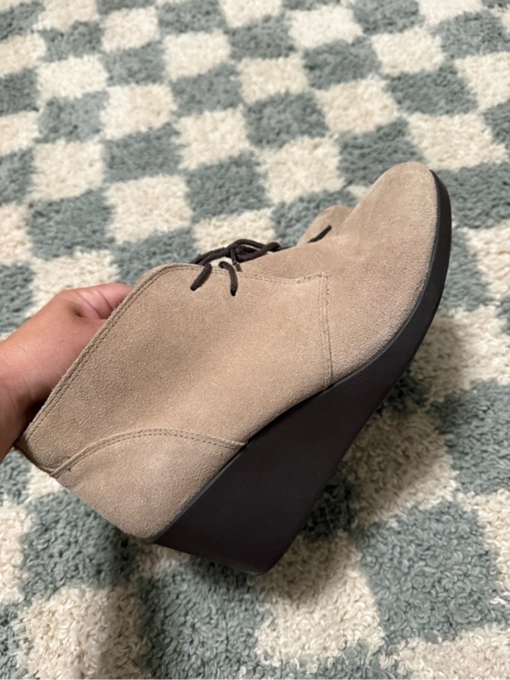 Crocs Leigh Booties Suede Wedge Ankle Lace Up Booties boots Tan Taupe Beige 10